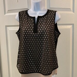 Roz & Ali Top-Black Lattice-Style Overlay & Lt. Beige Lining PM Excellent Cond.
